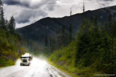 2007-06-27 -6- Richting Telegraph Cove 06 (edit2+verscherpt) (klein) - Canada