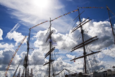 2010-08-19-sail-59-sedov-edit