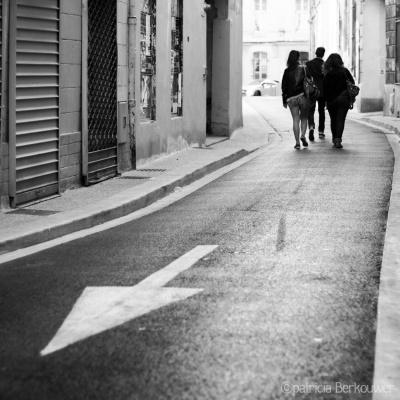 1 2014-04-05 129 Avignon - Rue Collège de la Croix