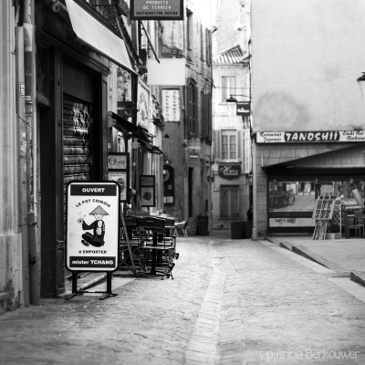 1 2014-04-05 140 Avignon - Rue de la Bonneterie