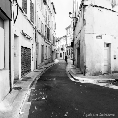 1 2014-04-06 071 Avignon - Rue et Place des Trois Pilats