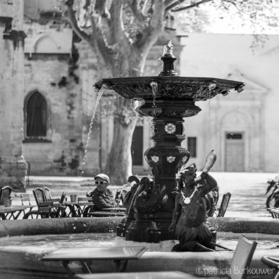 2 2014-04-05 068 Avignon - Place des Corps Saints (3)