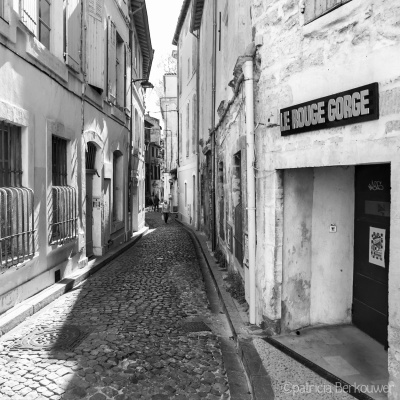 2 2014-04-06 048 Avignon - Rue Peyrollerie