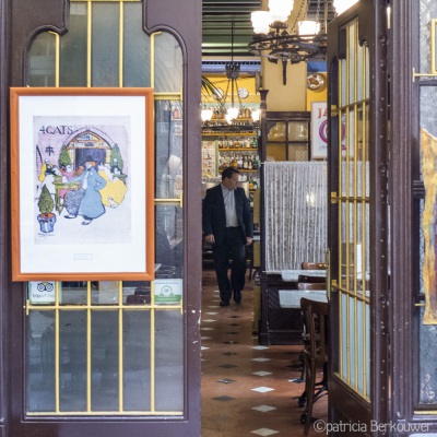 2014-04-07 182 Barcelona - Carrer de Montsió (raw) (klein)