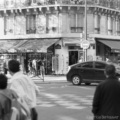 2014-04-10 018 Paris - Rue Saint Jacques (raw2) (klein)