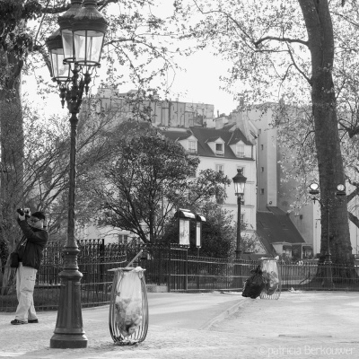 2014-04-10 054 Paris - Place Jean-Paul II (raw) (klein)