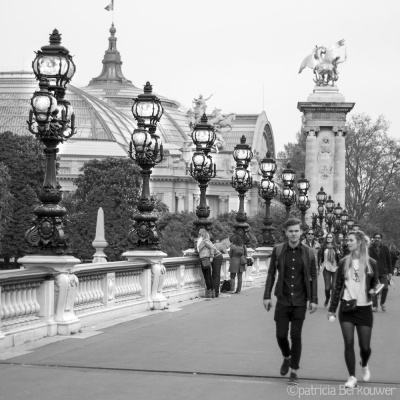 2014-04-11 089 Paris - Pont Alexandre III, Grand Palais (raw2) (klein)