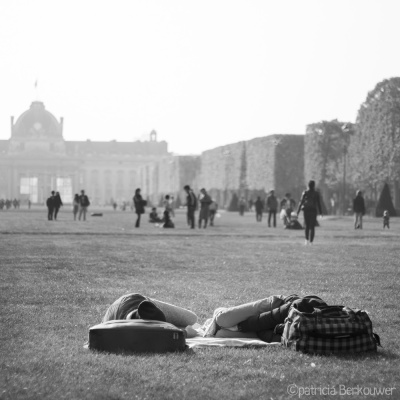 2014-04-12 037 Paris - Champ de Mars, Tour Eiffel (raw) (klein)