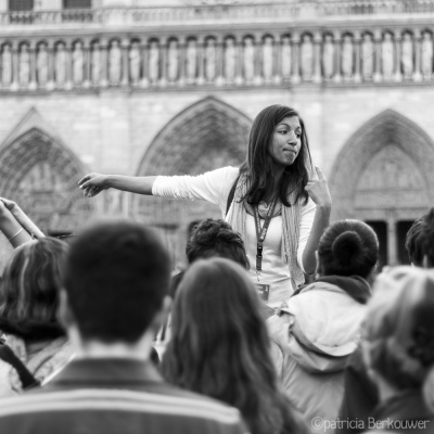 2014-04-13 036 Paris - Place Jean-Paul II (raw2) (klein)